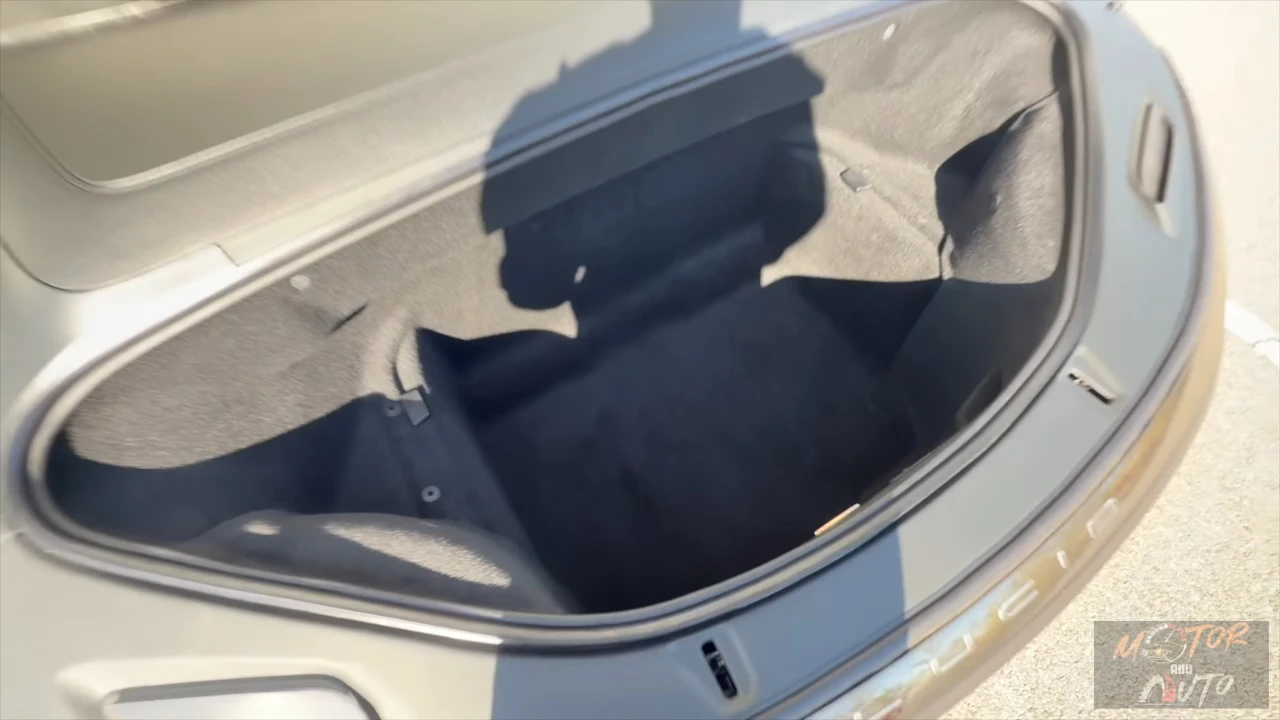 2025 Lucid Air Spacious Frunk